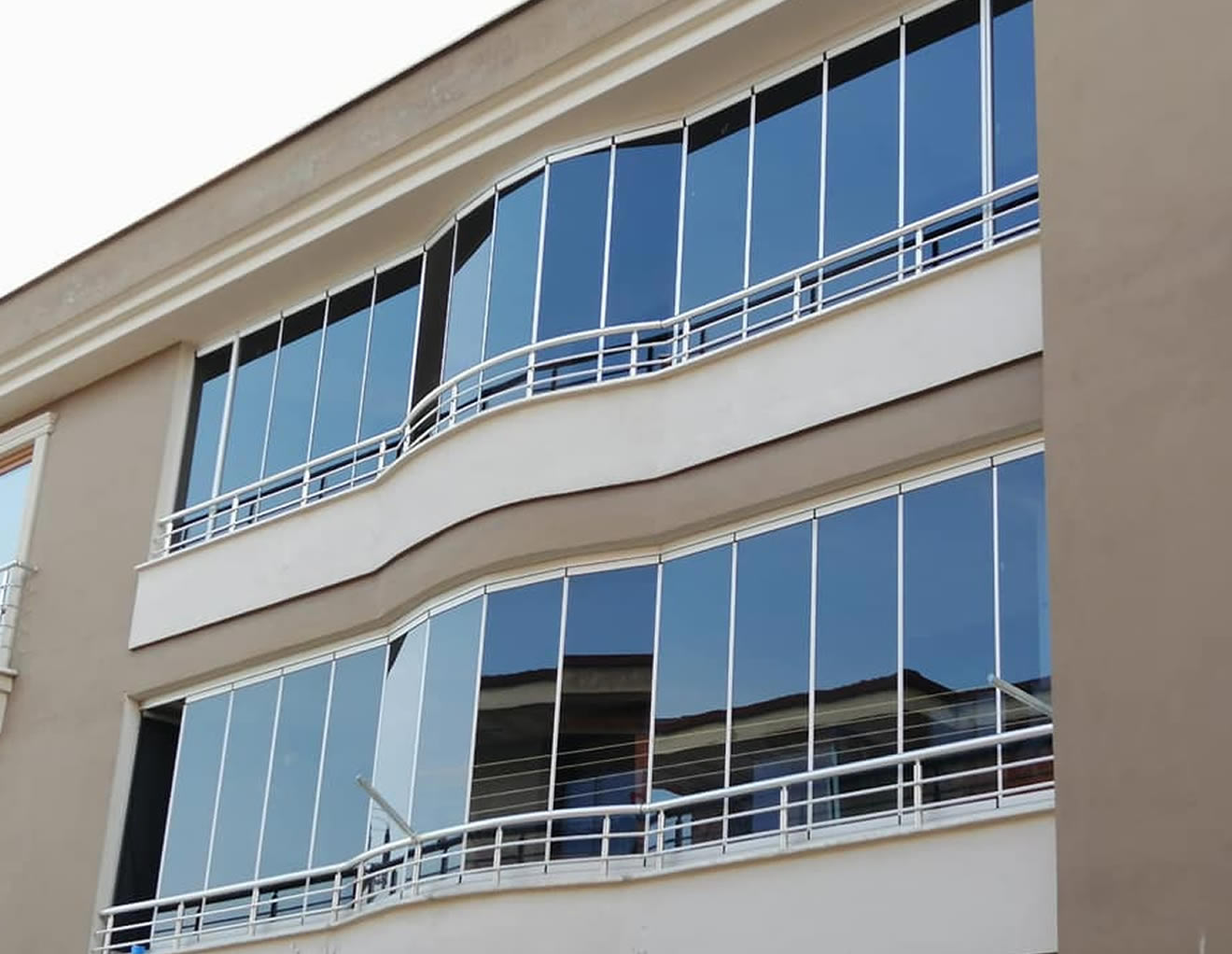 CAM BALKON
